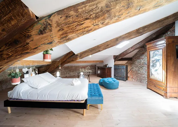 Romantic Getaway In The Heart Of 公寓 *