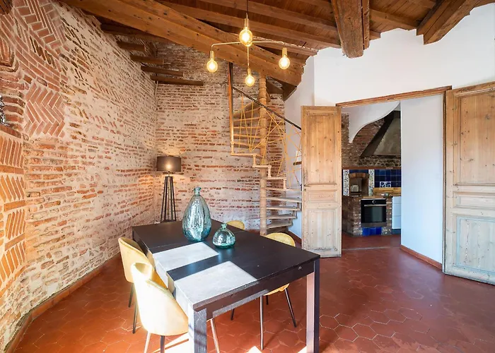 Romantic Getaway In The Heart Of Apartment Perpignan