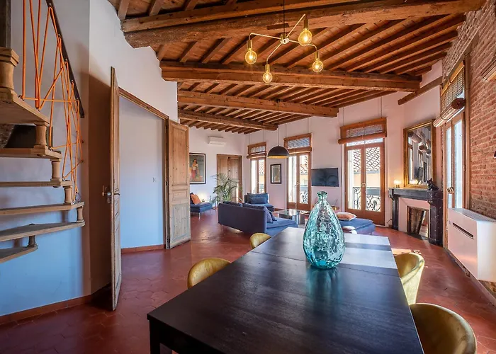 Romantic Getaway In The Heart Of 公寓