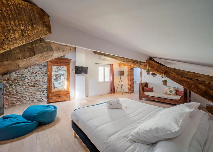 Apartment Romantic Getaway In The Heart Of