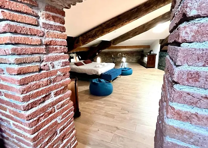 Romantic Getaway In The Heart Of